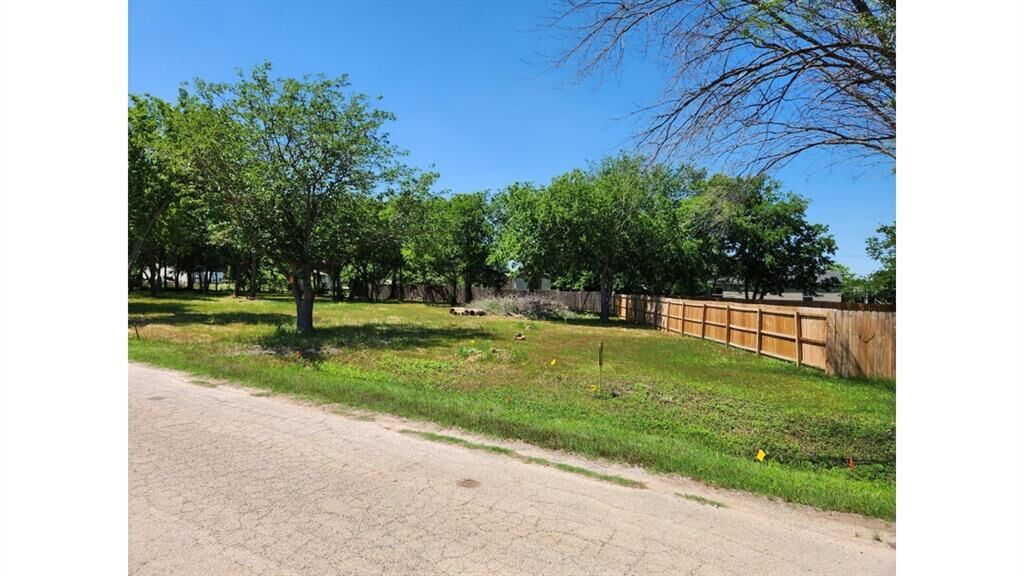 Photo de la propriété:  4251 Thousand Oaks Drive A  TX 76226 