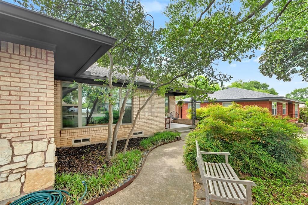 Property Photo:  8030 Hunnicut Road  TX 75228 