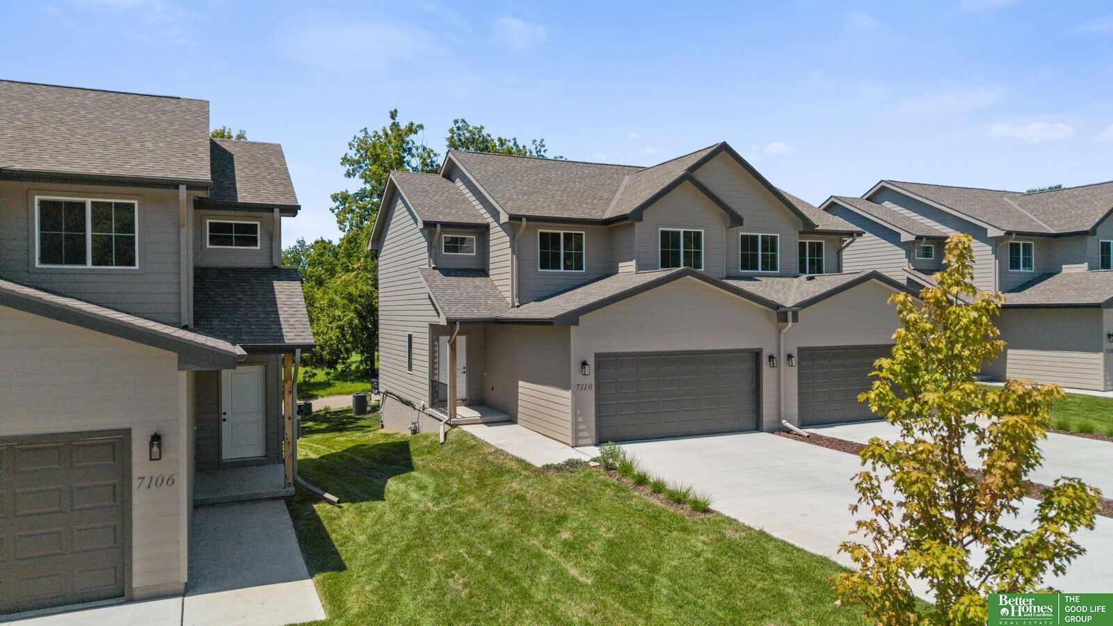Property Photo:  7110 N 79th Court  NE 68122 