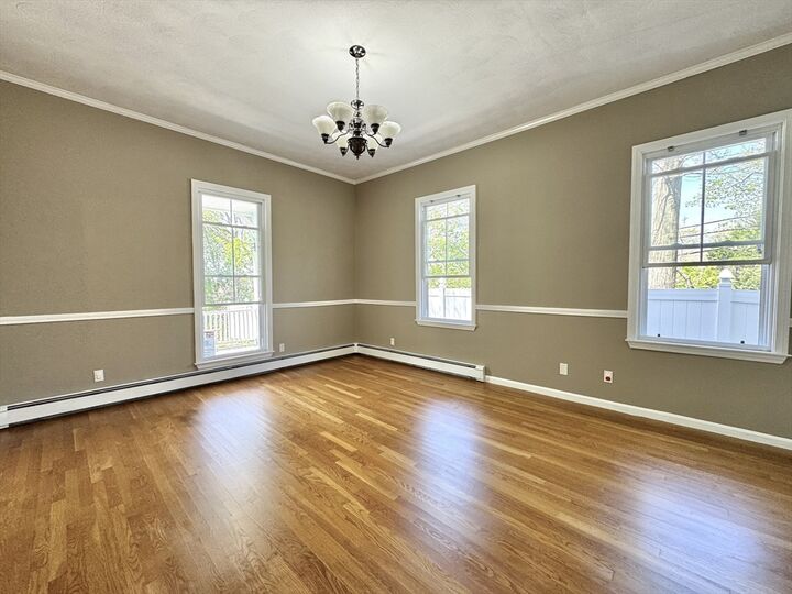 Property Photo:  6 Rockland Place 6  MA 02464 
