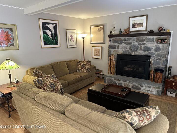 Property Photo: 201 Long View Lane PA 18350