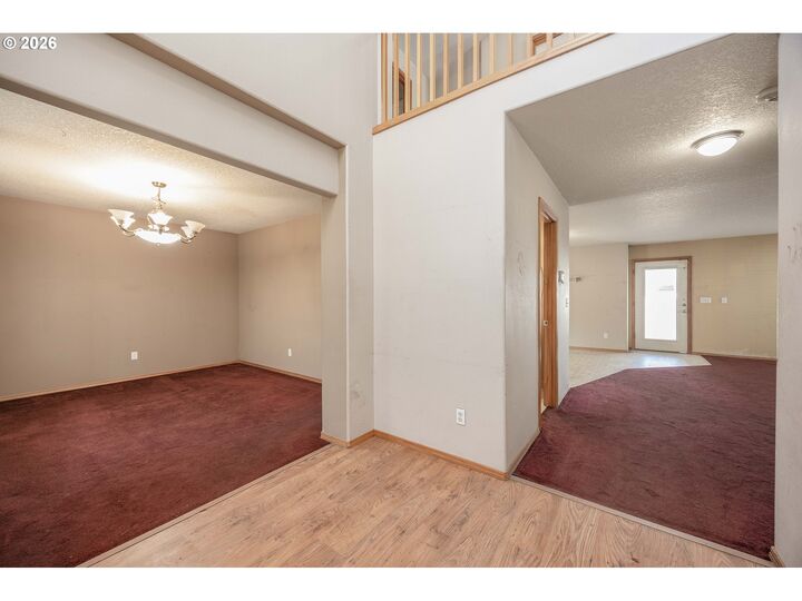 Property Photo:  802 NW 14th Ave  WA 98604 