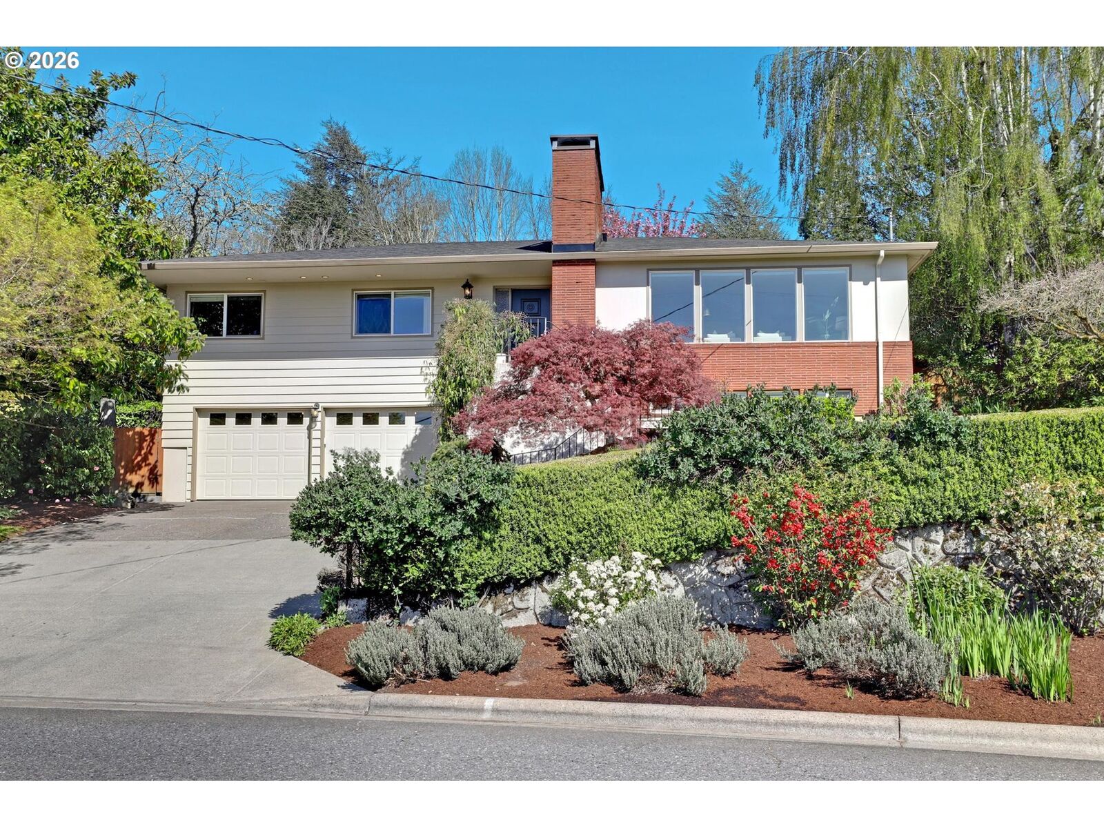 Property Photo:  7021 SW Canyon Ln  OR 97225 