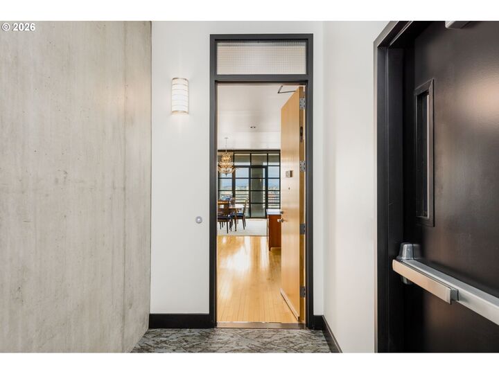 Property Photo: 333 NW 9th Ave 1405 OR 97209