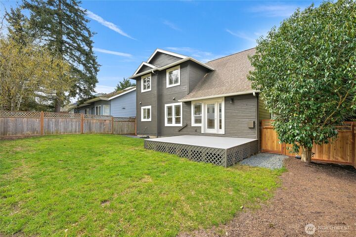 Property Photo:  101  43rd Street  WA 98229 