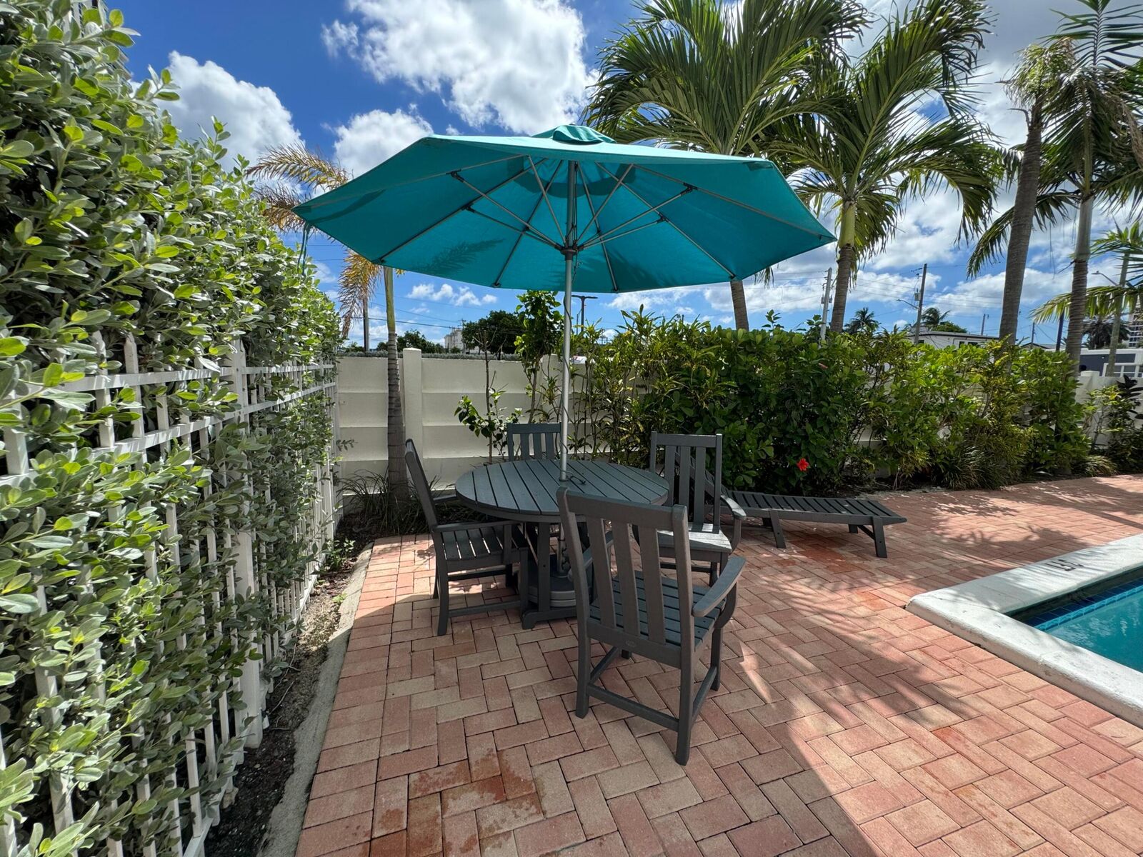 Property Photo:  200 S Birch Road 806  FL 33316 