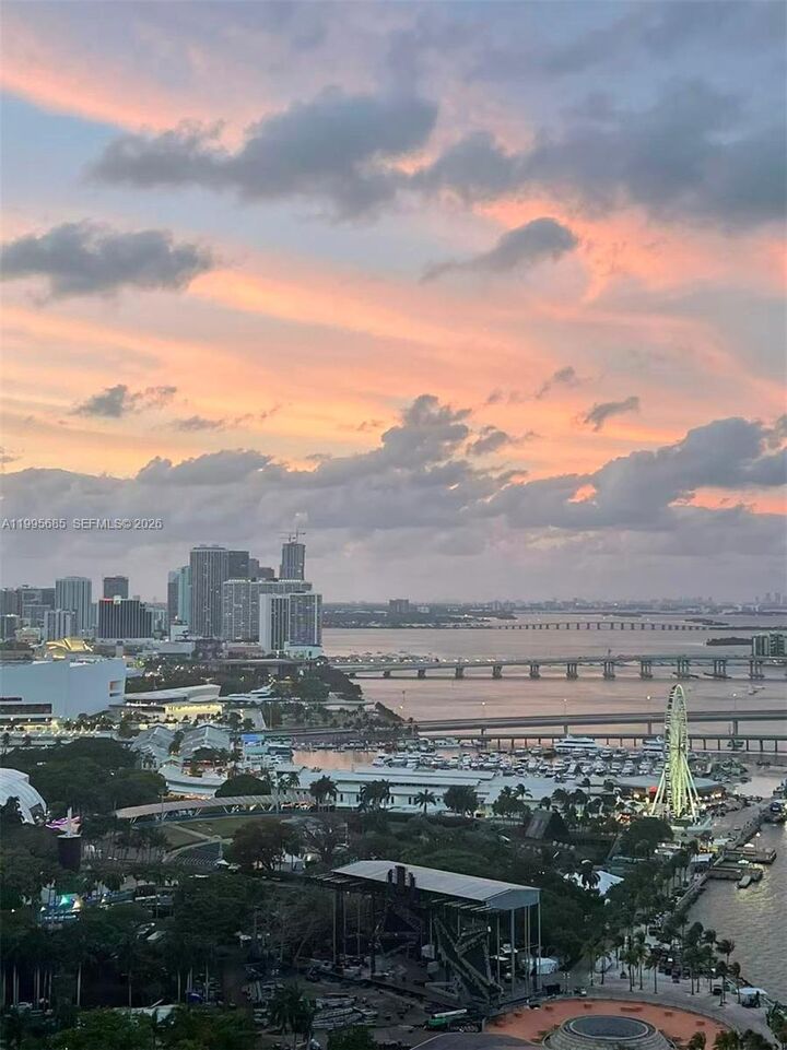 Property Photo: 244 Biscayne Blvd 3206 FL 33132
