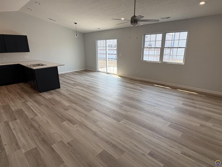 Property Photo:  509 Brookston St  KS 66801 