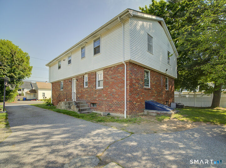 Property Photo:  38 Landin Street 2  CT 06525 