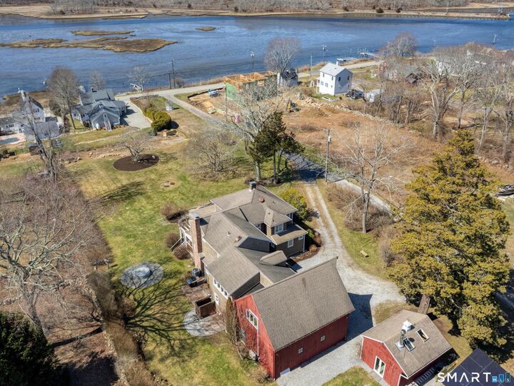 Property Photo:  100 Old Black Point Road  CT 06357 