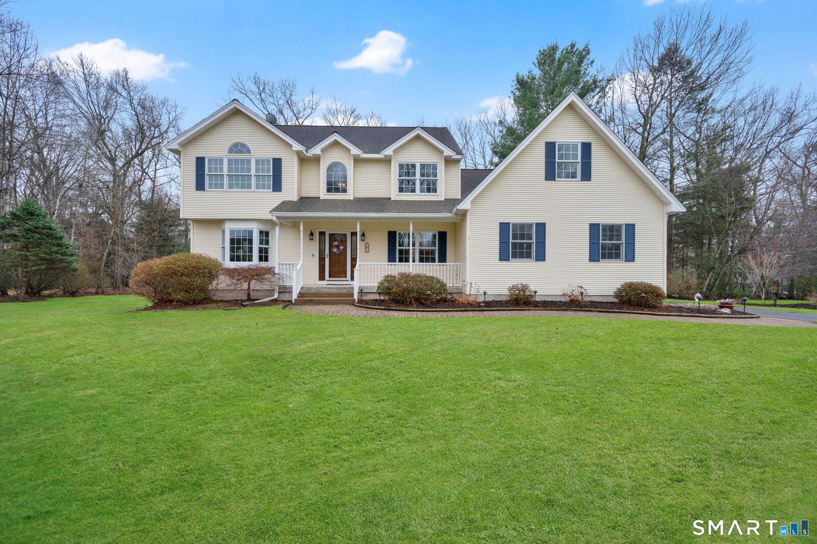 Property Photo: 5 Barbaras Way CT 06029