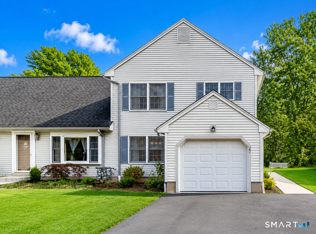 Property Photo:  27 Deer Run Trail  CT 06042 