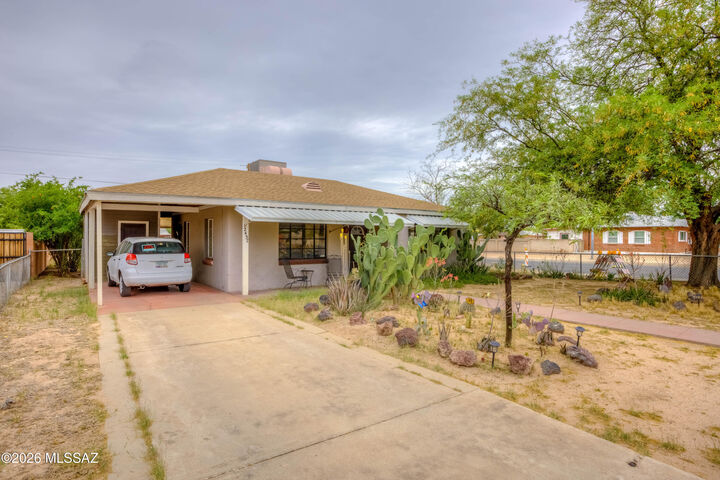 Property Photo:  2437 E Beverly Drive  AZ 85719 