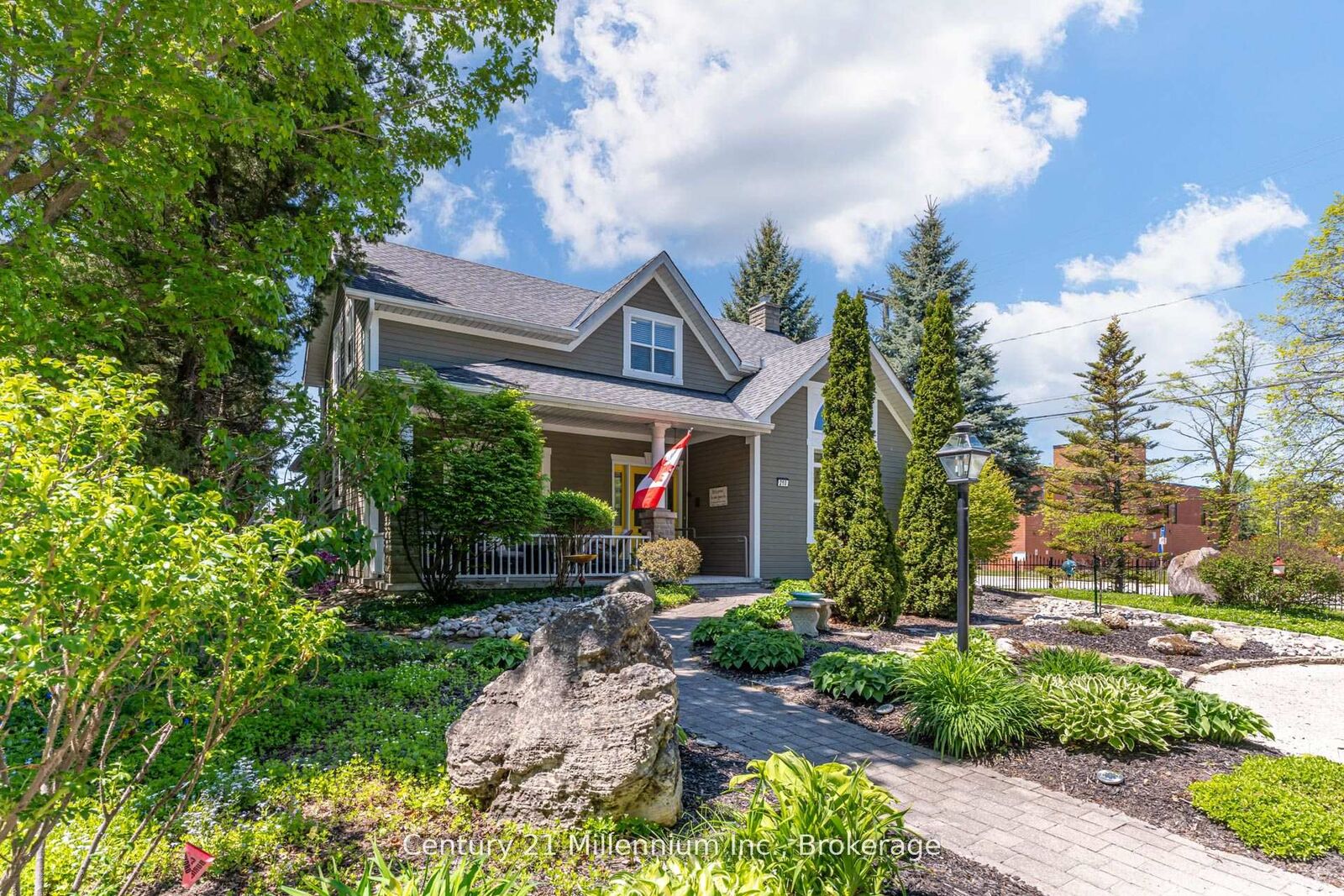 Property Photo:  210 Minnesota Street  ON L9Y 3S5 