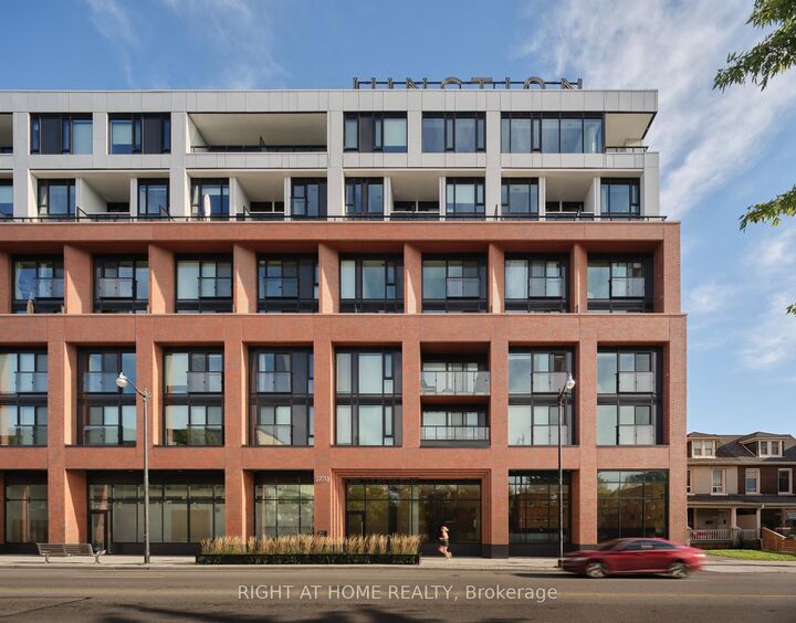 2720 Dundas Street W 607 — photo 1