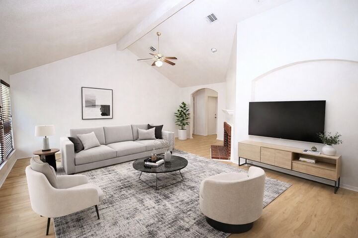 Property Photo: 1910 Balsam Way TX 78665