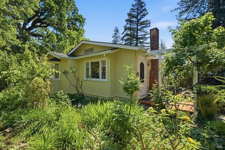 Property Photo:  7 Marin Road  CA 94930 