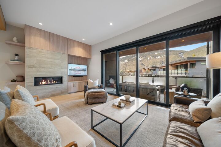 Property Photo:  1350 Cloudburst Drive 4  BC V8E 1N6 