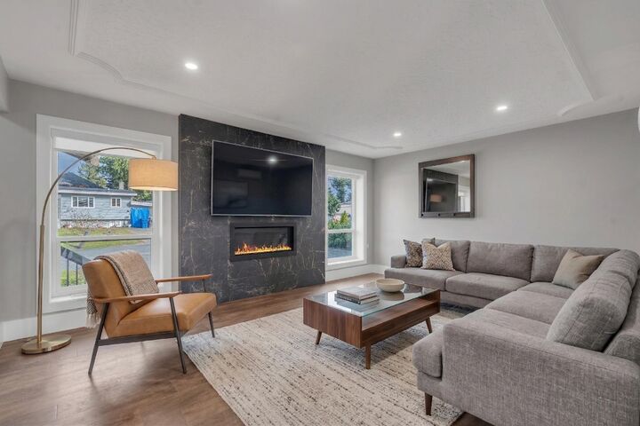Property Photo: 2319 Hemlock Street BC V2T 3A1