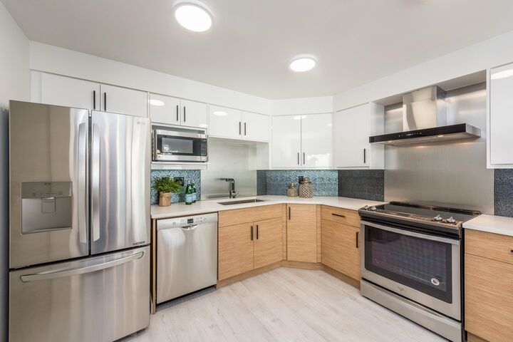 Property Photo:  909 Burrard Street 110X  BC V6Z 2N2 