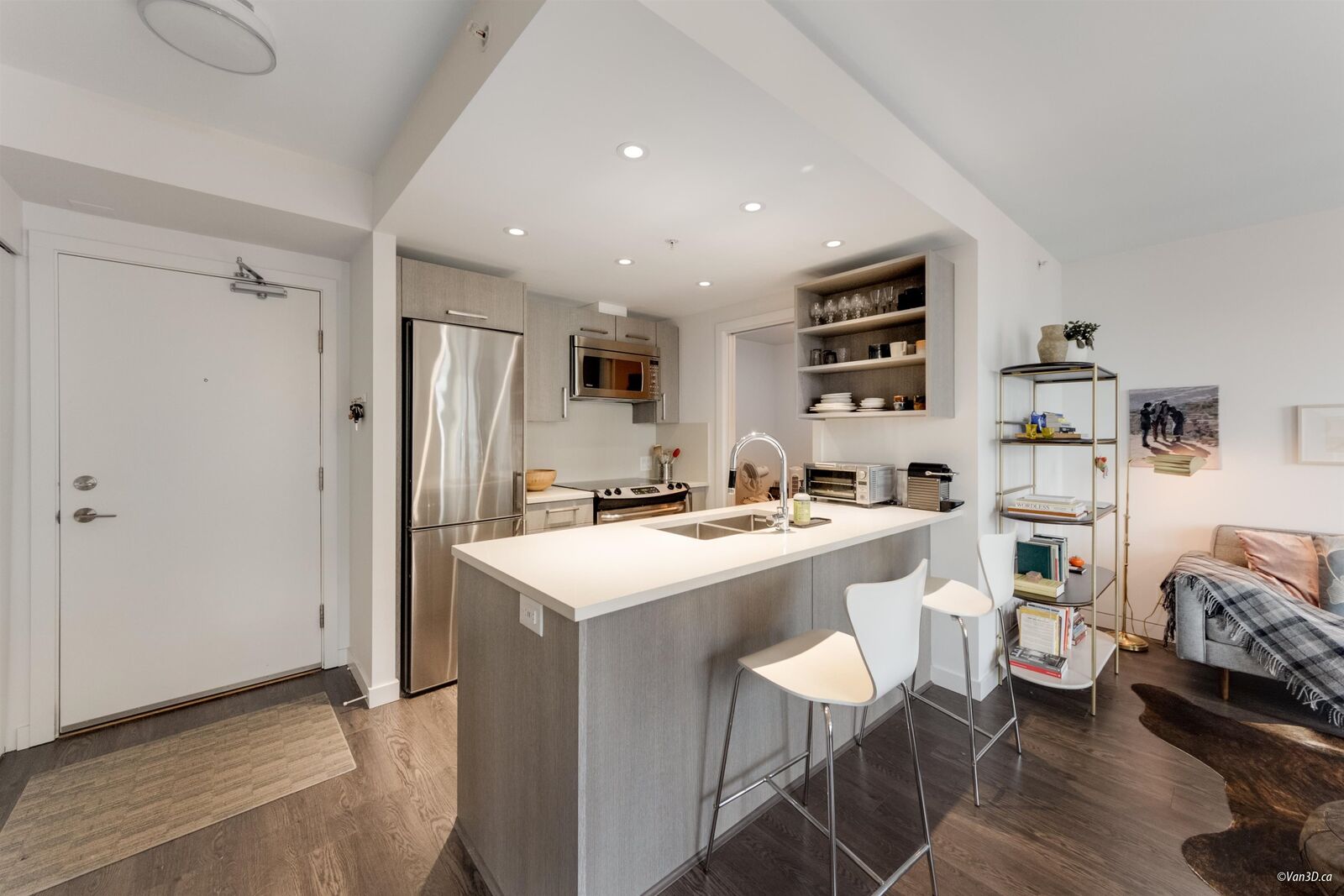 Property Photo: 983 E Hastings Street 804 BC V6A 0G9
