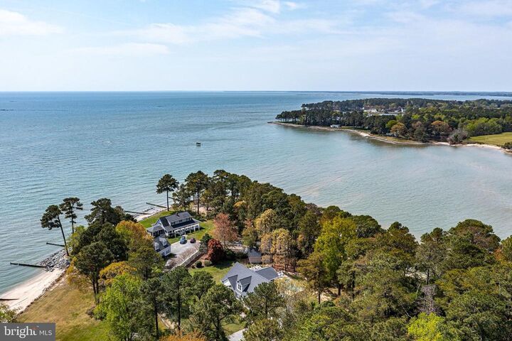 Property Photo: 672 Taskmaker Lane VA 22539