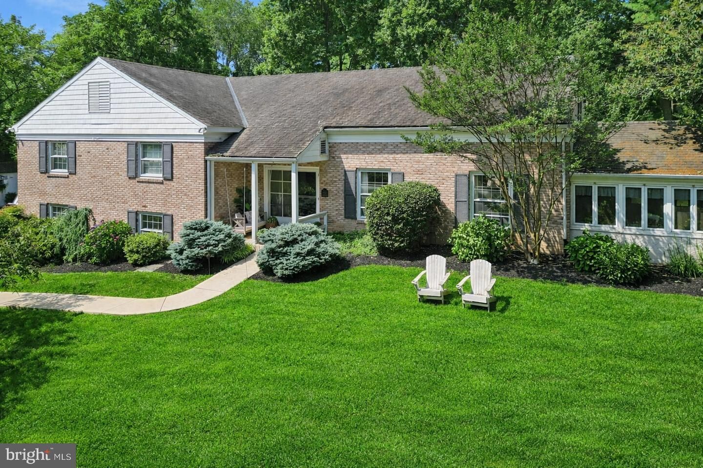 Property Photo:  770 Robinhood Road  PA 19010 