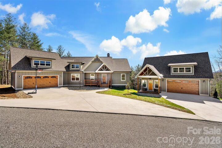 Property Photo: 207 Lake Crest Drive 11 NC 28761