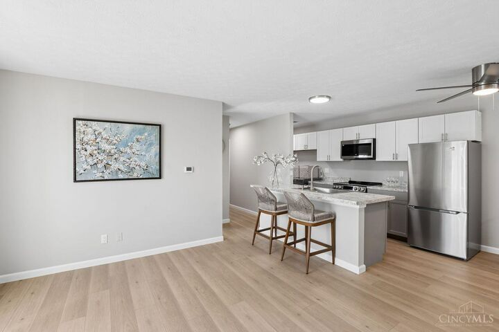 Property Photo: 1000 E Crescentville Road OH 45246