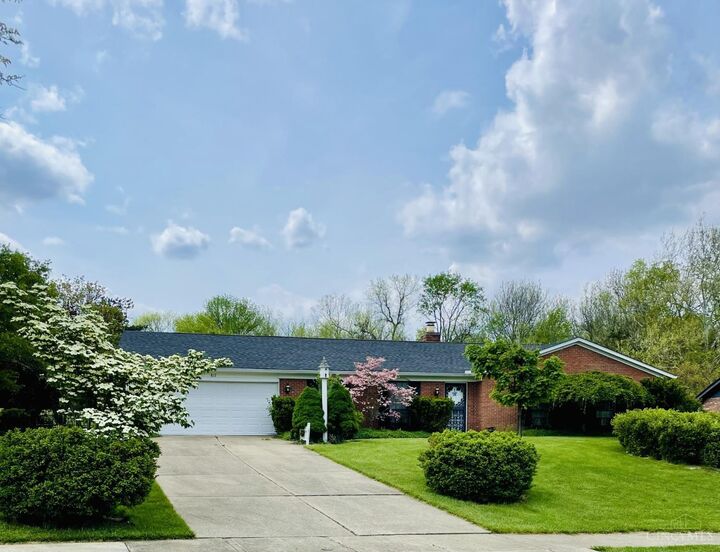 Property Photo:  812 White Oak Drive  OH 45056 