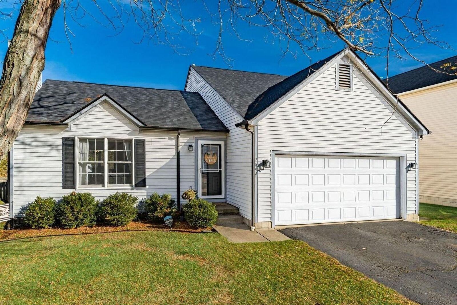 Property Photo:  2699 Fernwood Avenue  OH 43130 