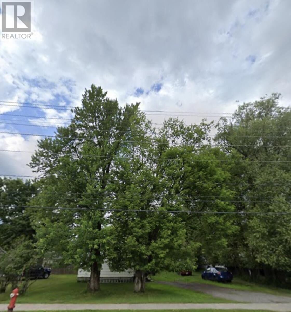 Property Photo:  210 Sixth St E  ON P9A 1W7 