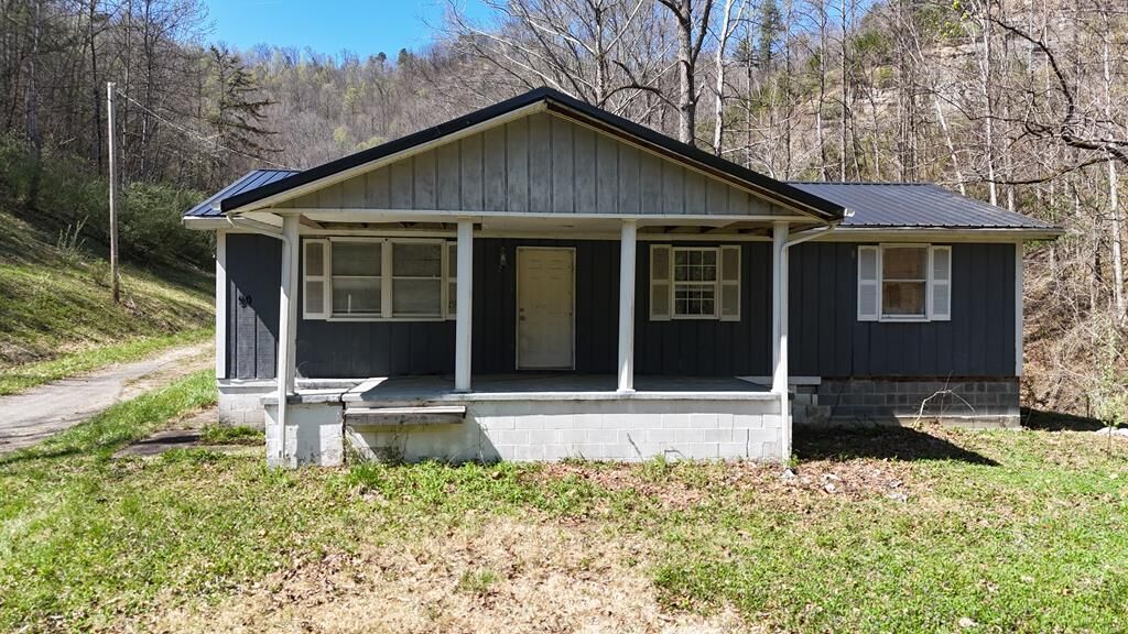 Property Photo:  90 Columbus Preece Rd  KY 41224 