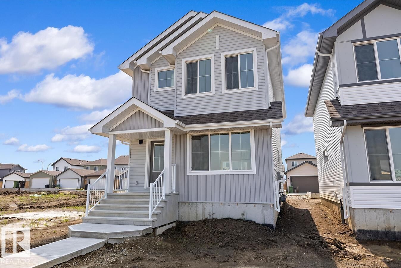 Property Photo: 127 Sereno Lane AB T8L 0Z9