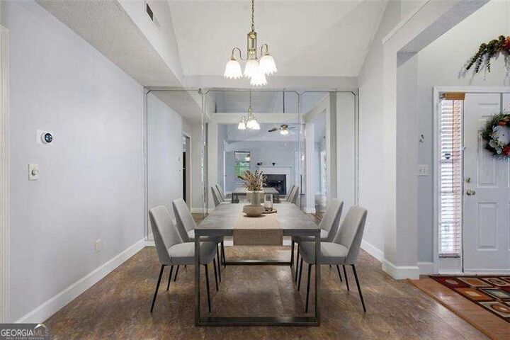 Property Photo: 5639 Isleworth Court GA 30349