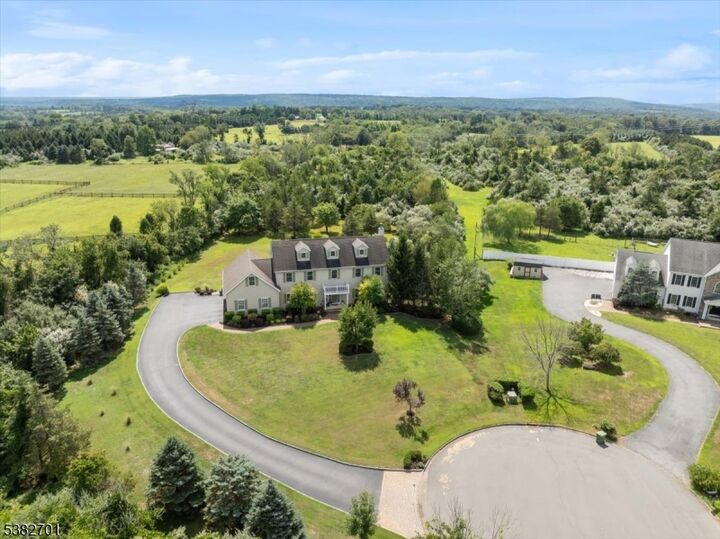 Property Photo:  15 Alaco Ln  NJ 08848 