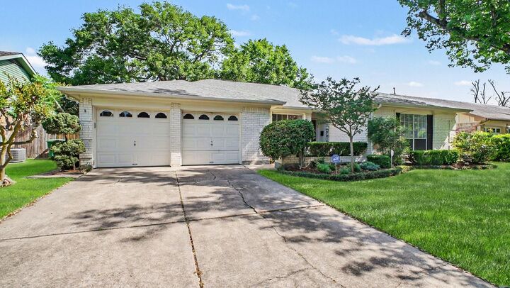 Property Photo:  8926 Langdon Lane  TX 77036 