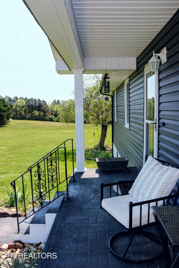 Property Photo: 4631 McCloud Rd TN 37938