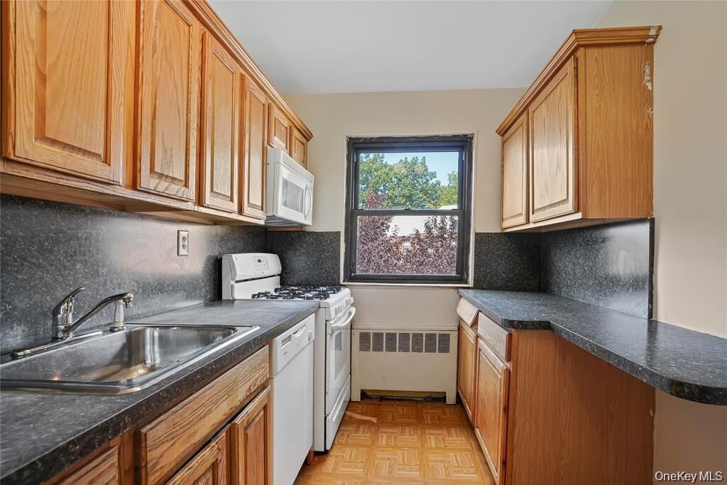 Property Photo: 90-55 Shore Parkway 68 NY 11414