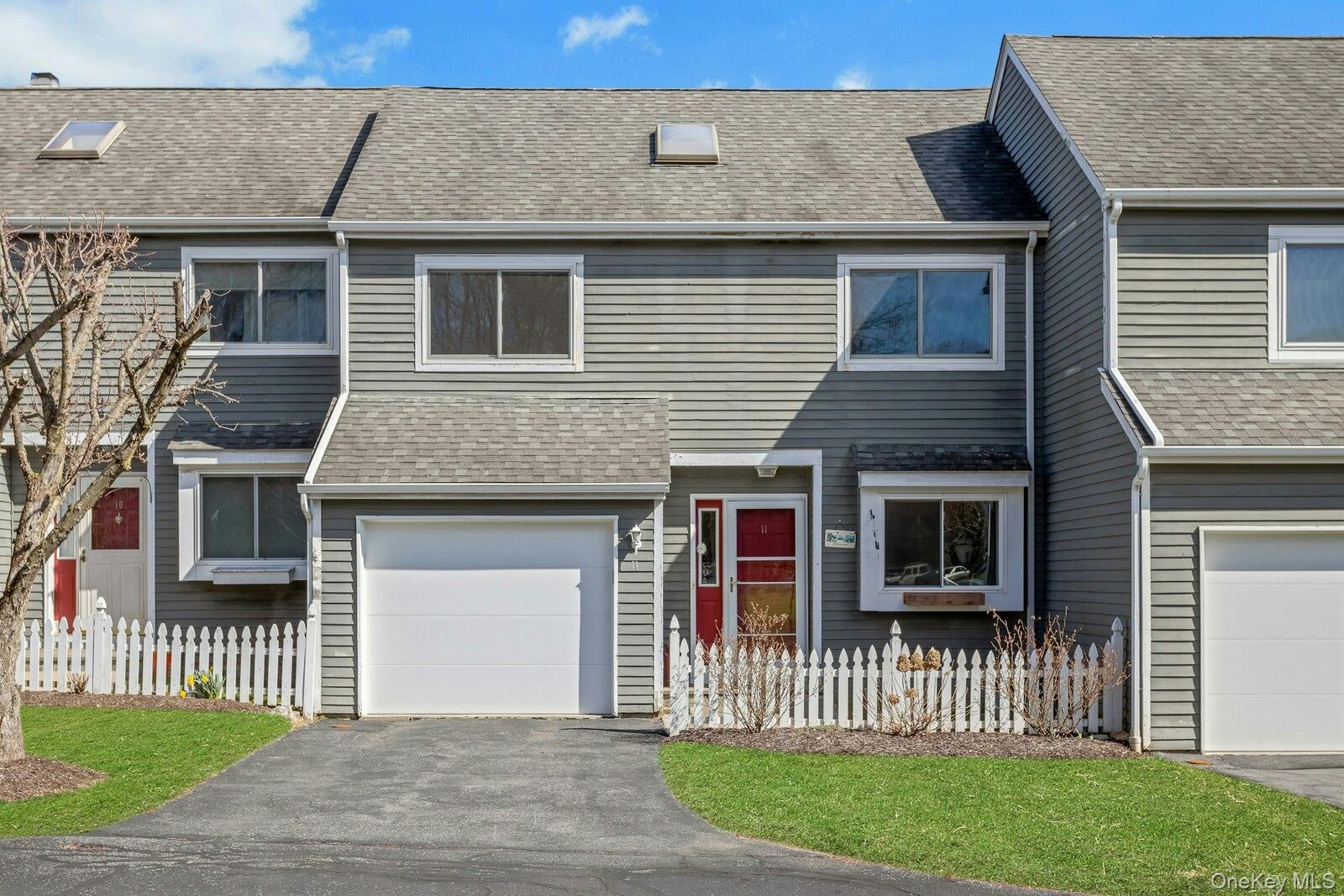 Property Photo:  11 Cushing Green S  NY 12564 