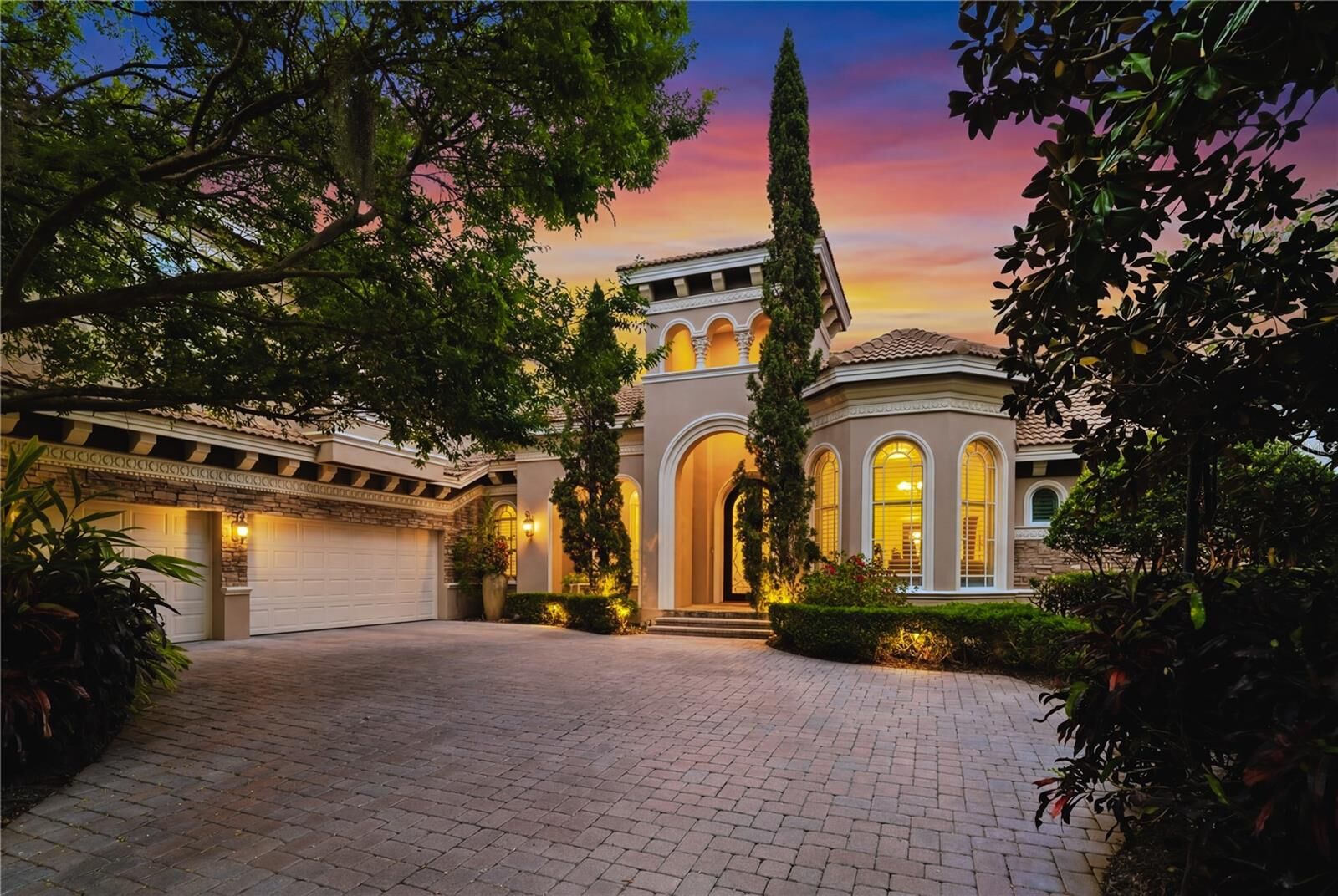 Property Photo:  1368 Playmoor Drive  FL 34683 