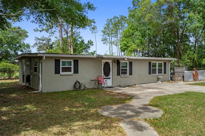Property Photo:  6355 Crestview Drive  FL 34602 