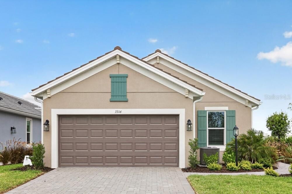 Property Photo: 3316 Porto Lane FL 34211
