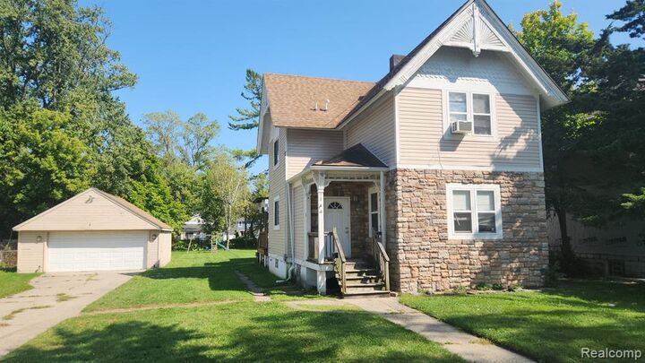 Property Photo:  98 Eldredge Street  MI 48043 5454 