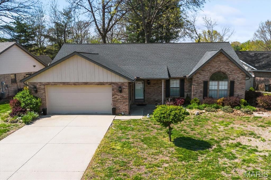 Property Photo: 1836 Spruce Hill Drive IL 62221