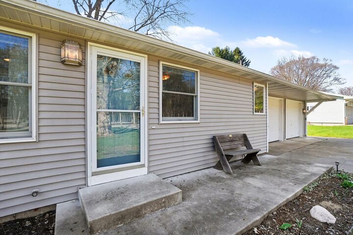 Property Photo:  2435 Lilac Avenue  MI 49424 