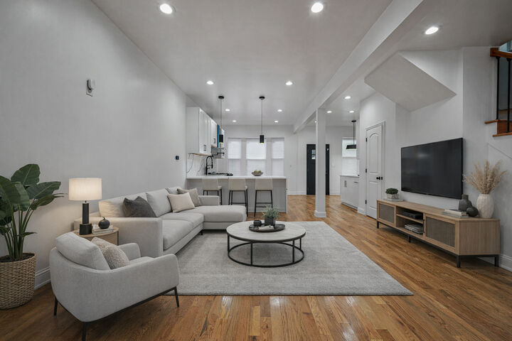 Property Photo:  6845 S Saint Lawrence Avenue  IL 60637 