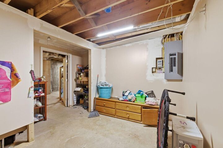 Property Photo:  93 Woodland Road  ME 04062 