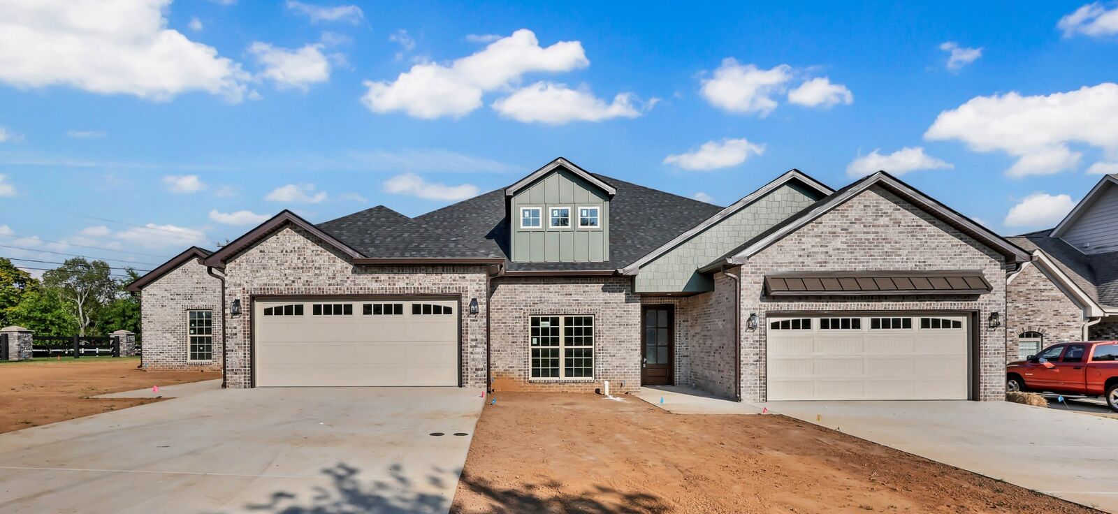 Property Photo:  1101 Veridian Dr  TN 37043 
