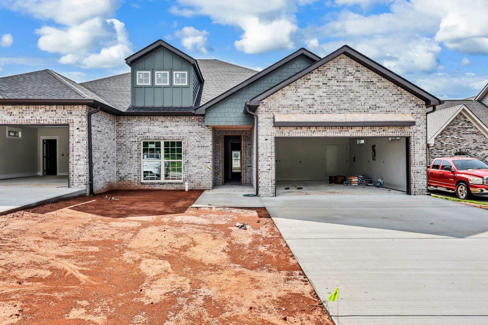 Property Photo:  1101 Veridian Dr  TN 37043 